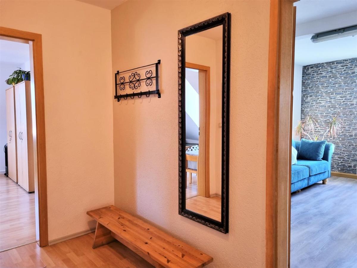 Apartment Bayreuth, Grosse Ferienwohnung Im Haus Mit Kunst, 3 Schlafzimmer, Kueche, Parkplatz エクステリア 写真
