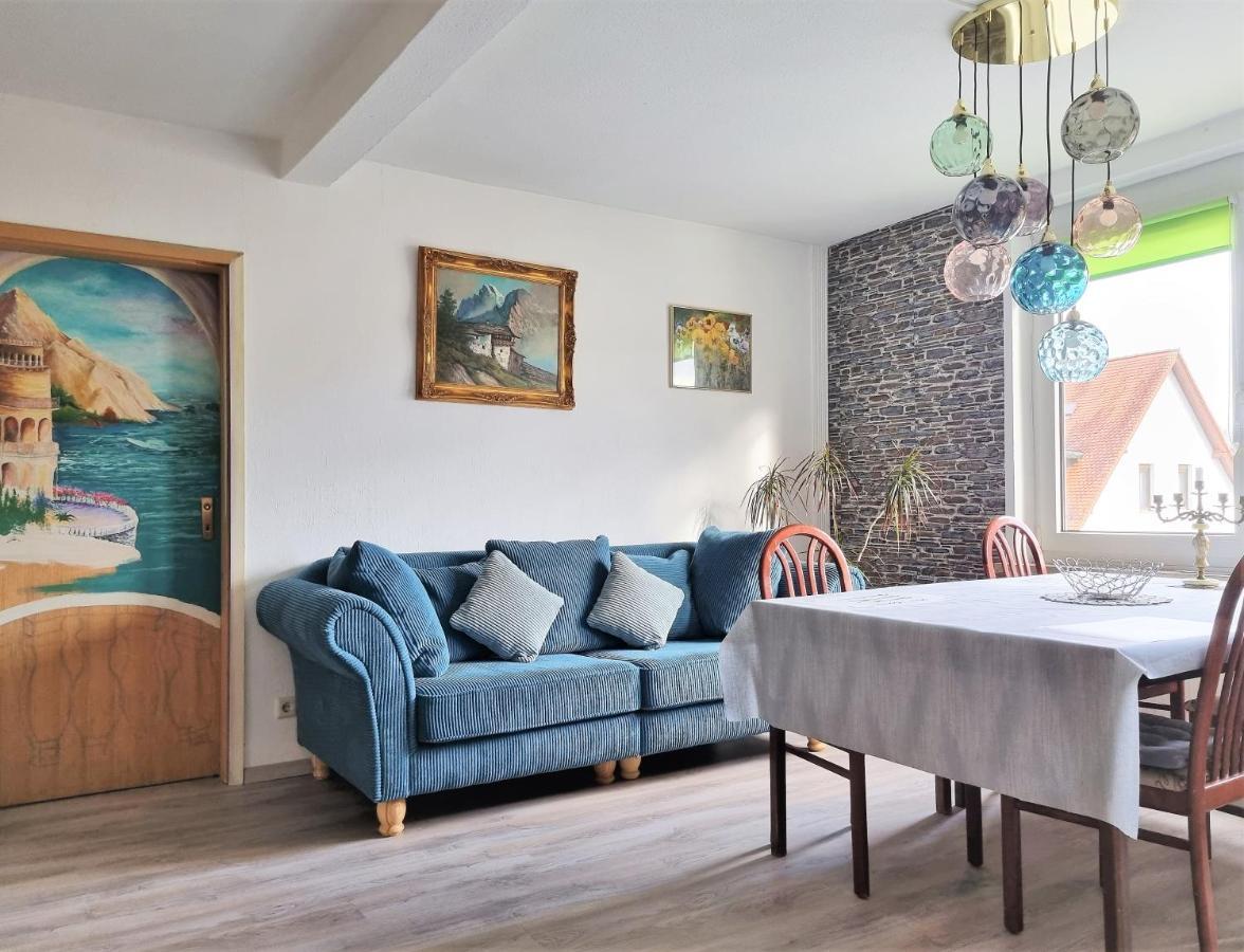 Apartment Bayreuth, Grosse Ferienwohnung Im Haus Mit Kunst, 3 Schlafzimmer, Kueche, Parkplatz エクステリア 写真