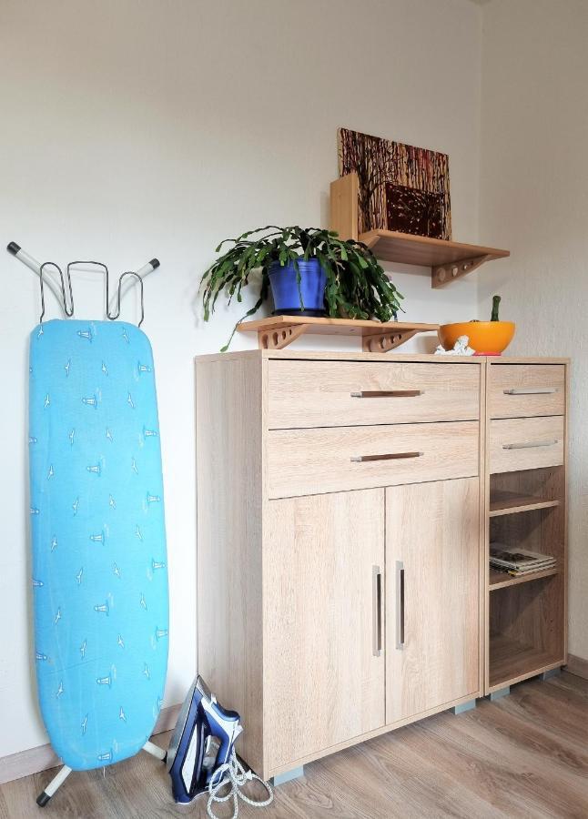 Apartment Bayreuth, Grosse Ferienwohnung Im Haus Mit Kunst, 3 Schlafzimmer, Kueche, Parkplatz エクステリア 写真