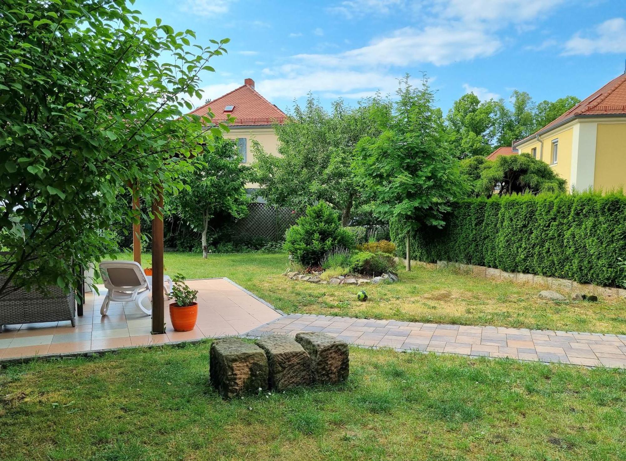 Apartment Bayreuth, Grosse Ferienwohnung Im Haus Mit Kunst, 3 Schlafzimmer, Kueche, Parkplatz エクステリア 写真