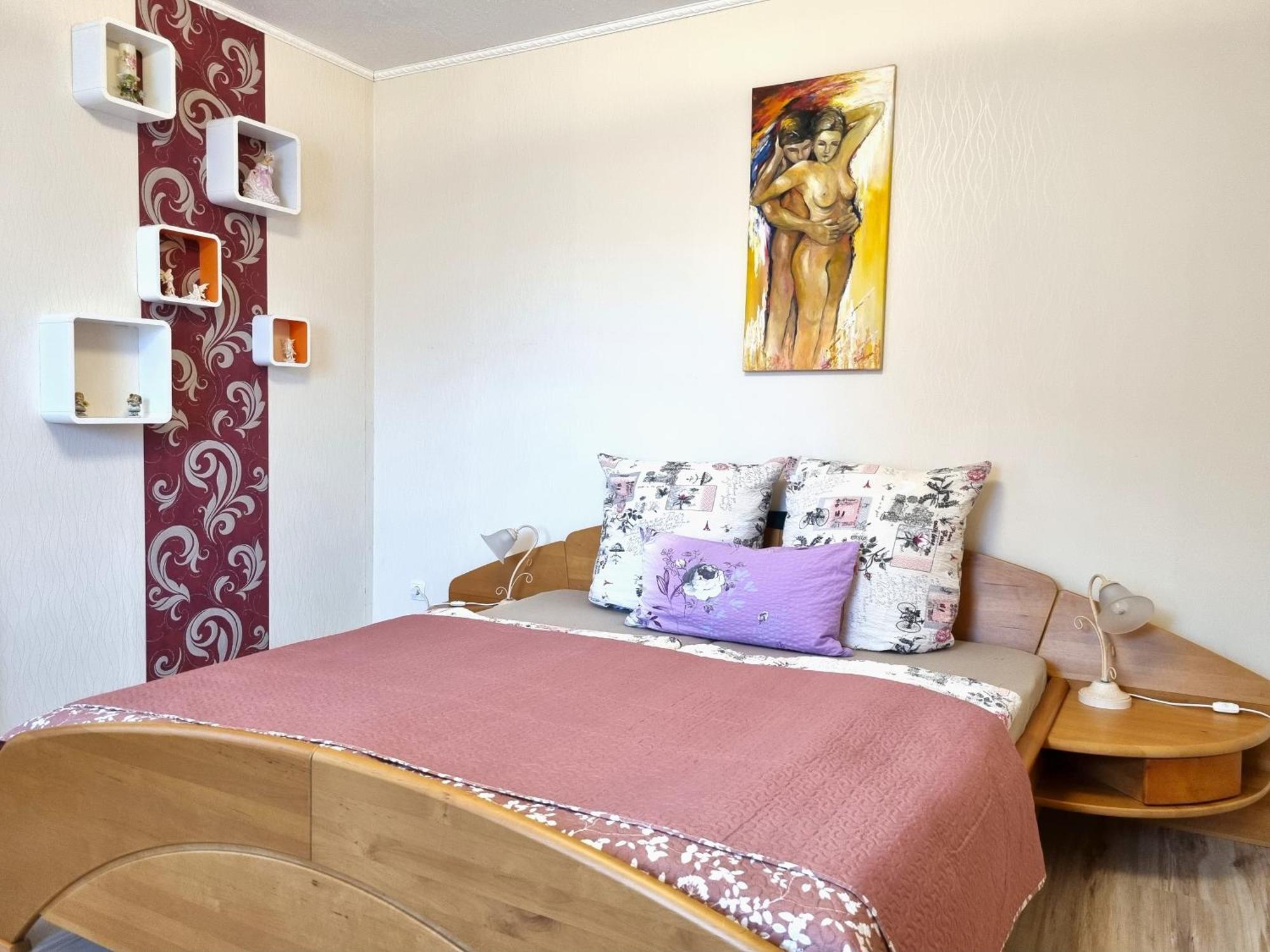 Apartment Bayreuth, Grosse Ferienwohnung Im Haus Mit Kunst, 3 Schlafzimmer, Kueche, Parkplatz エクステリア 写真