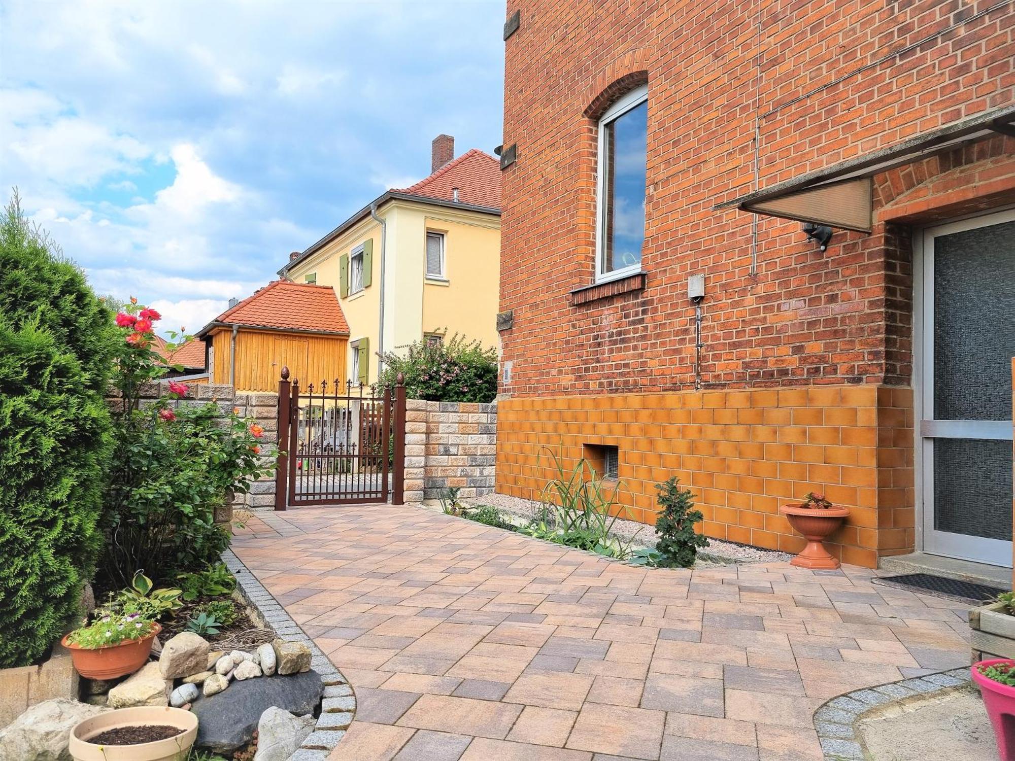 Apartment Bayreuth, Grosse Ferienwohnung Im Haus Mit Kunst, 3 Schlafzimmer, Kueche, Parkplatz エクステリア 写真