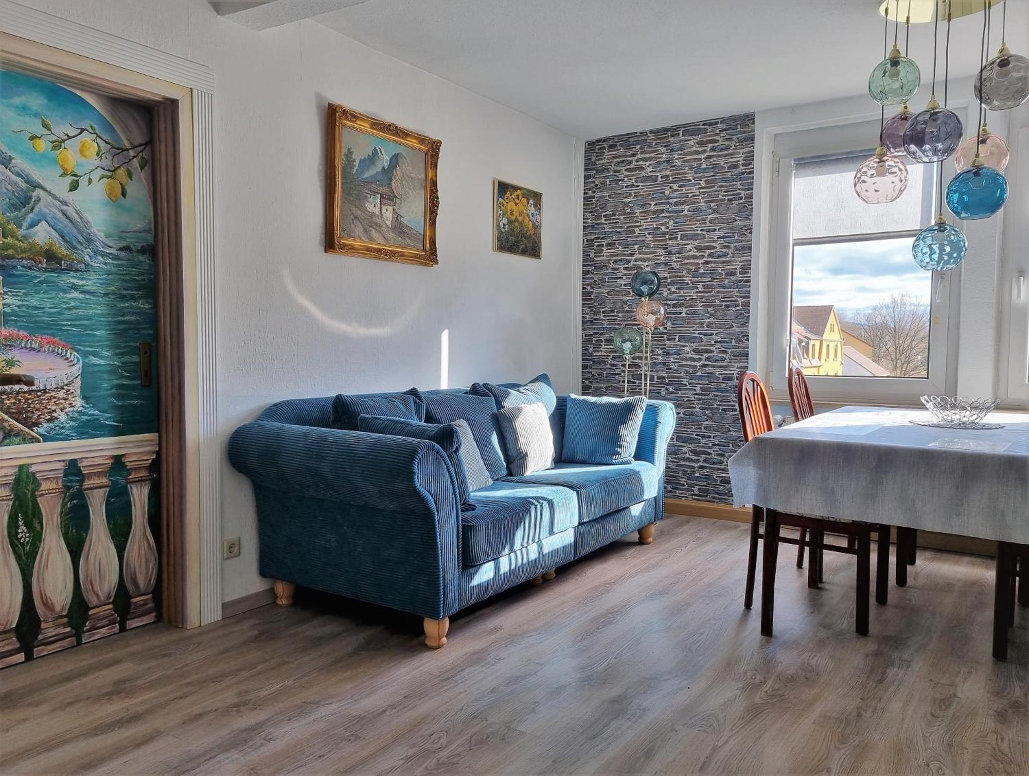 Apartment Bayreuth, Grosse Ferienwohnung Im Haus Mit Kunst, 3 Schlafzimmer, Kueche, Parkplatz エクステリア 写真